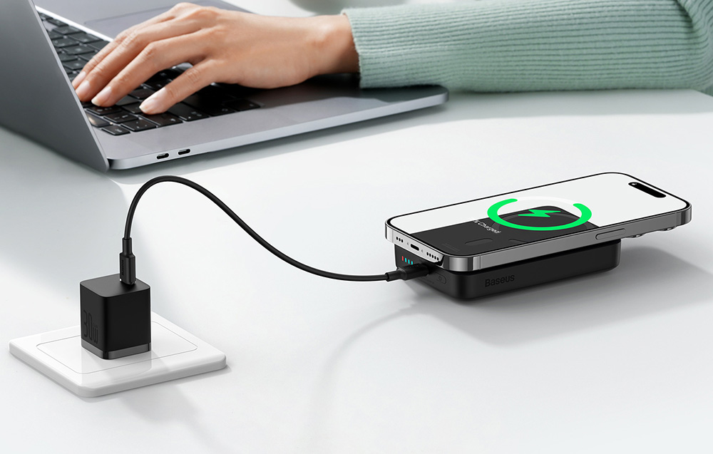 Baseus Magnetic Mini Wireless Power Bank 10000mAh - USB-C 30W, MagSafe-kompatibel - Schwarz