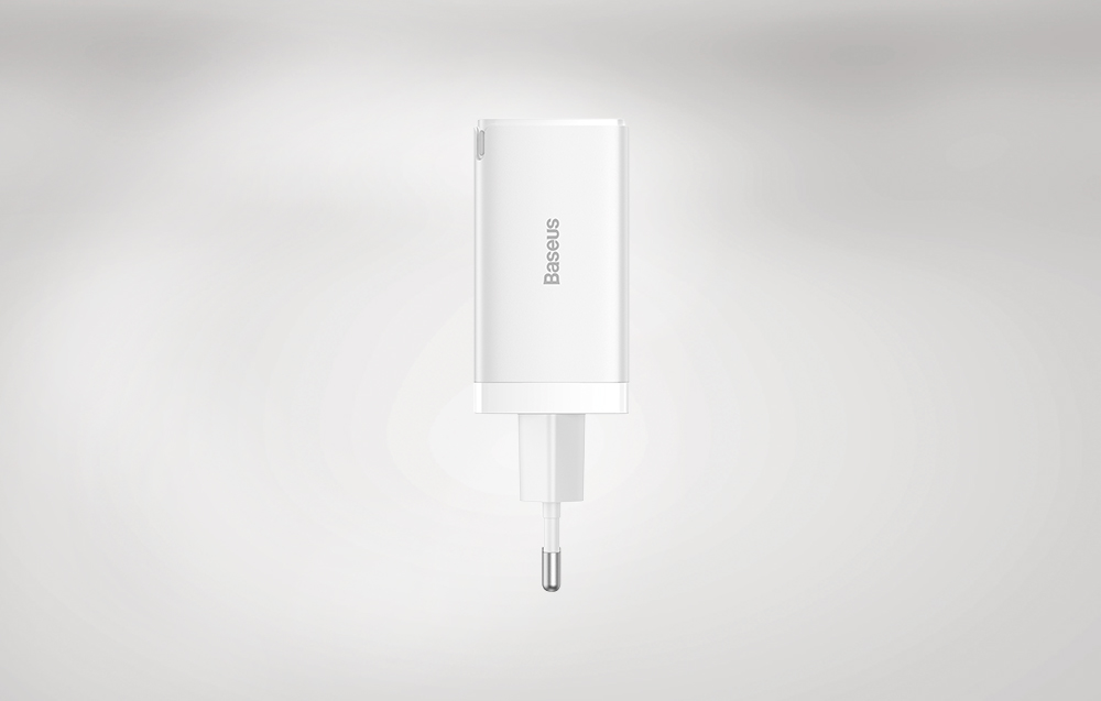 Baseus GaN5 Pro 65W Wandladegerät - 2xUSB-C, USB-A - Weiß